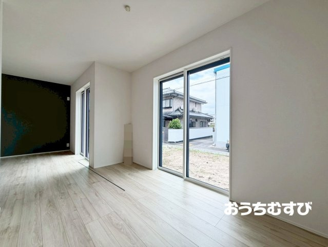 春日井市坂下町3丁目01期(全1棟)の居間・リビング