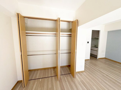 【収納】 | グランドシーズ住之江 | 【収納】収納スペース有りますので、収納場所に困らず綺麗な室内をたもてますね！
