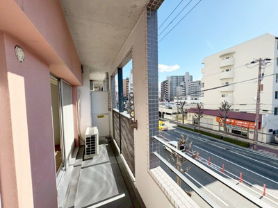 【バルコニー】 | グランドシーズ住之江 | ゆとりのあるバルコニー♪洗濯物の多い日も安心です！