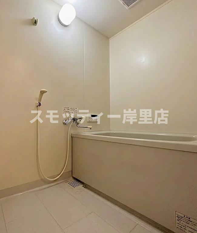 大阪市阿倍野区昭和町３丁目の賃貸マンションの浴室