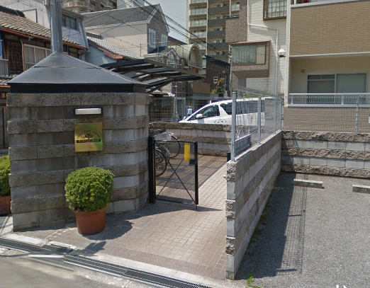 大阪市阿倍野区昭和町３丁目の賃貸マンションのエントランス