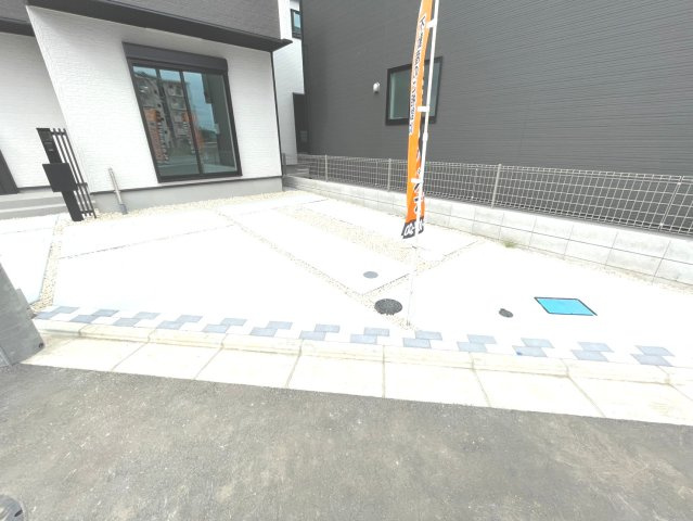 昭島市宮沢町８期　全７棟　２号棟の駐車場