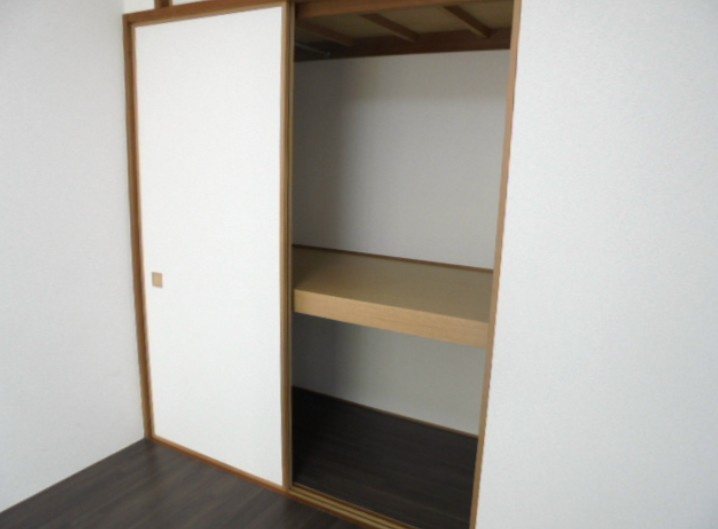 朝日第2目白台マンションの収納