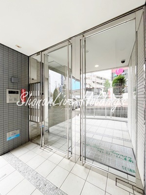 横浜市港南区笹下３丁目の賃貸マンションのロビー