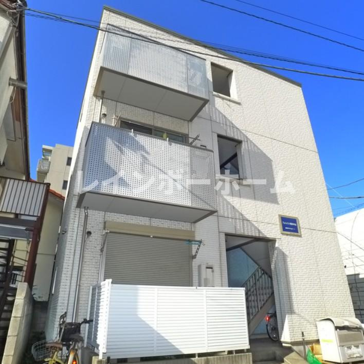 フォレスト原木中山の外観