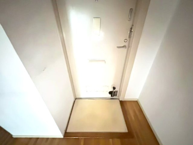 コスモハイツの玄関