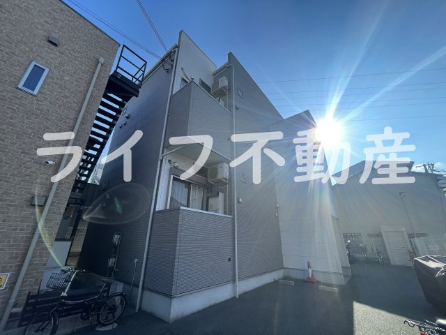 Y&Mアルタイル加納の外観