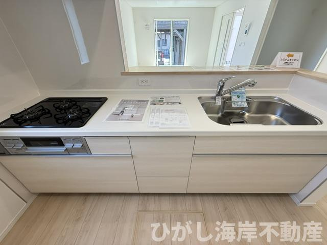 茅ヶ崎市中島　新築戸建　全２棟のキッチン|システムキッチン