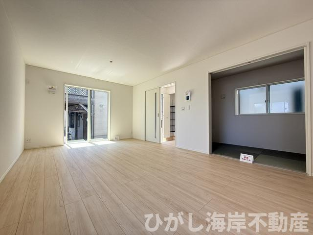 茅ヶ崎市中島　新築戸建　全２棟の駐車場|5月2日撮影　工事中　現地外観