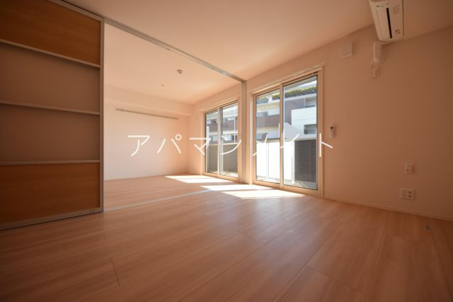 【居間・リビング】 | エクレール原宿 | 戸塚周辺ならアパマンメイトへＬｅｔｓ Ｇｏ ！
