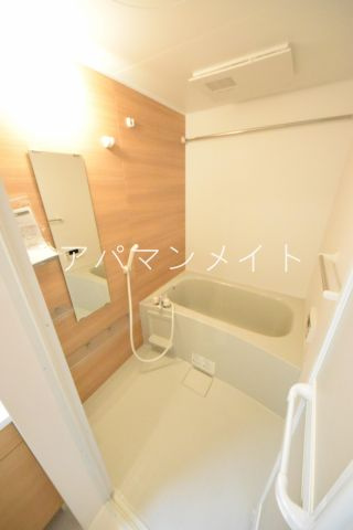 【浴室】 | エクレール原宿 | ゆったり過ごせるお風呂です