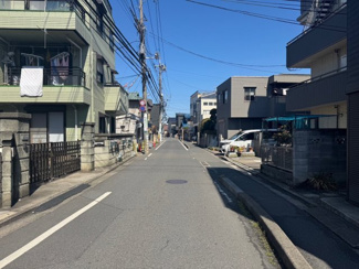 【前面道路含む現地写真】