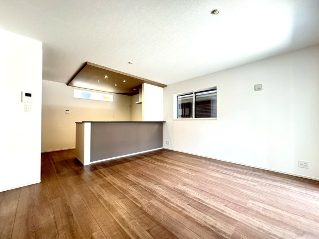 ◆南向き３ＬＤＫ住宅◆２面バルコニー◆大容量収納可能◆城陽市第８寺田今堀の居間・リビング|リビング