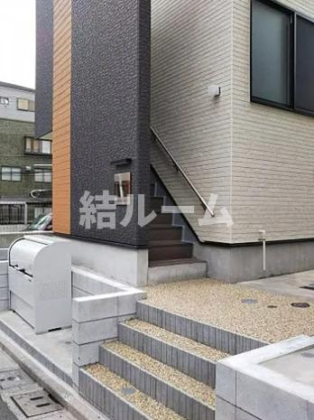 板橋区徳丸１丁目のアパートのエントランス