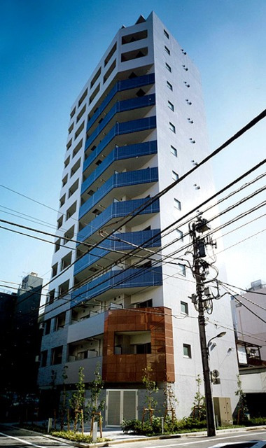 港区新橋１丁目の賃貸マンションの外観