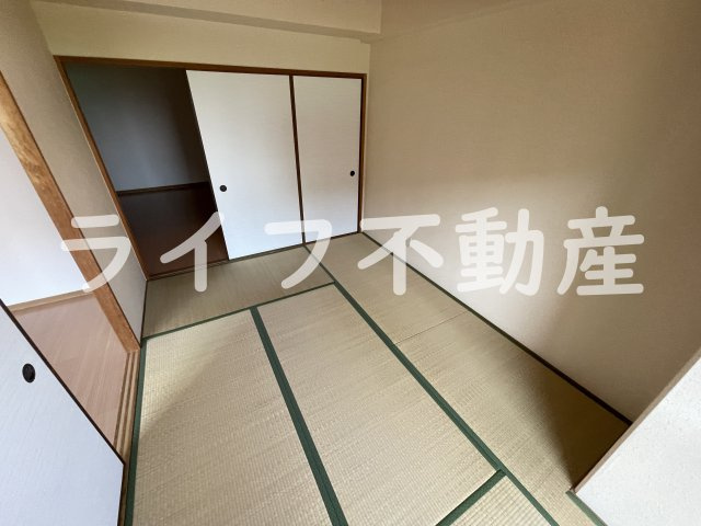 フローリッシュ北田の和室
