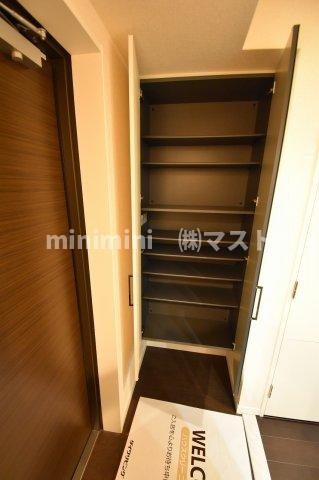 アビエール松屋町の玄関