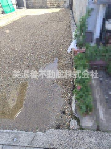 ６６９２１　岐阜市忠節町3丁目南町土地の外観