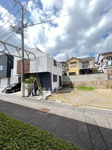 レオパレス北夙川フラットの駐車場