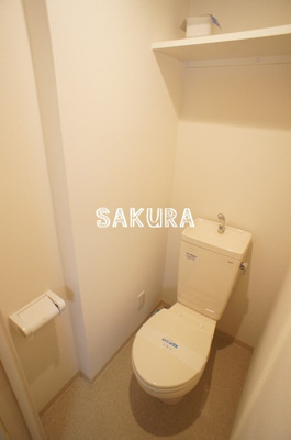 【トイレ】 | ロイヤルガーデン | 落ち着いた色調のトイレです♪