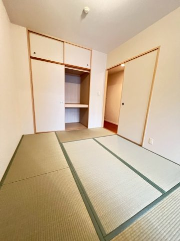 甲子園三番町ハイツの和室