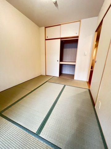 甲子園三番町ハイツの和室