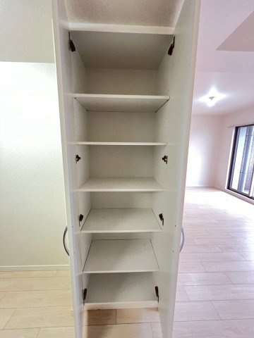 甲子園三番町ハイツの収納