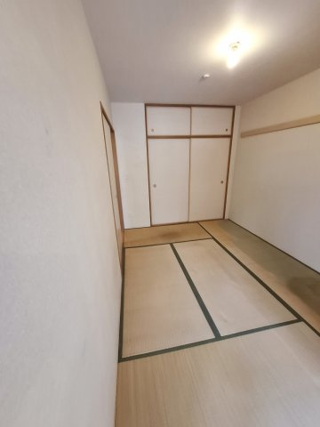 ハイツ甲四公園の和室