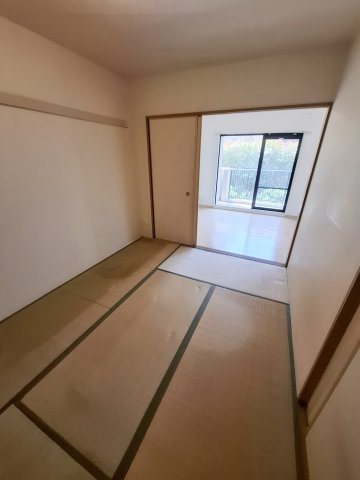 ハイツ甲四公園の和室