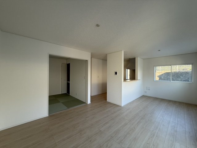 【現地画像あり】秦野市北矢名第15　全２棟　１号棟の内装|同じ工務店様の施工例です。