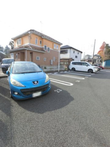 アマービレ A棟の駐車場