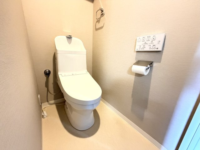 【トイレ】 | BELISTA矢賀 | ウォッシュレットや暖房便座機能のあるトイレです。