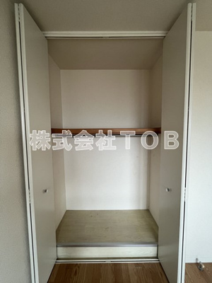【収納】 | クレールコート芦花公園 | 洋室6.1帖収納