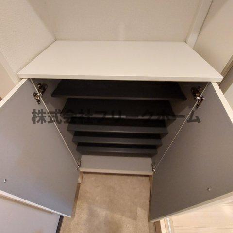 小金井市東町４丁目のアパートの収納