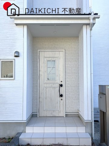 【玄関】 | 坂戸市鶴舞3丁目　中古戸建