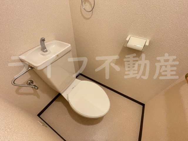 デルニエアンのトイレ