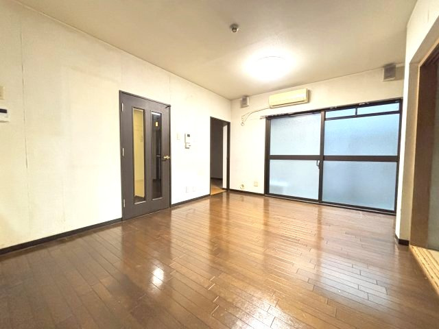 ライオンズマンション千代田柳風台の居間・リビング