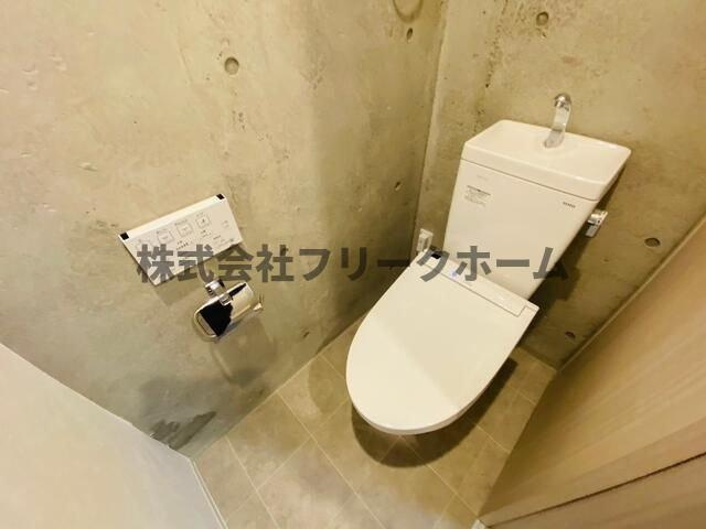 武蔵野市吉祥寺本町４丁目の賃貸マンションのトイレ