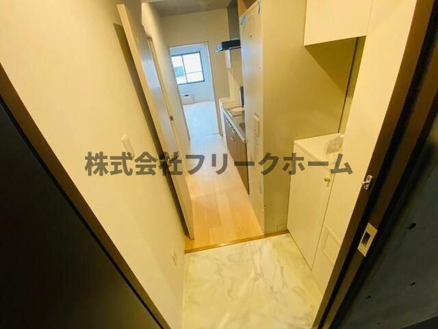 武蔵野市吉祥寺本町４丁目の賃貸マンションの玄関