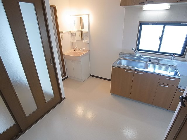 神戸市兵庫区西多聞通２丁目の賃貸マンションの内装|人気のオールフローリングタイプ