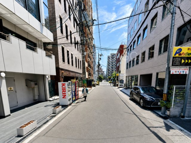 アクトセンバビルの周辺