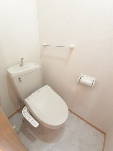 フレンドリーＣのトイレ|清潔感のあるトイレです