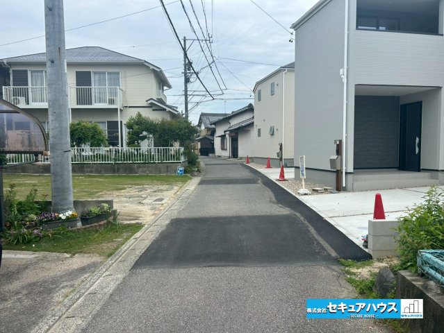 【本日ご案内可能】豊明市阿野町林ノ内　全2棟の前面道路含む現地写真|事前予約にて現地ご見学いただけます！お気軽にお問い合わせください♪
■株式会社　セキュアハウス■
住宅ローンに強く、知識、経験豊富なスタッフ在籍
お客様に寄り添い、ご成約後もサポート致します。　　　　