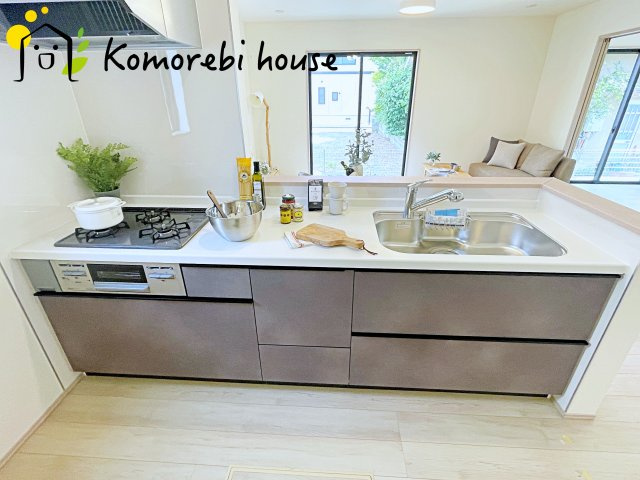 上尾市南　545番　新築一戸建て　ハートフルタウン　Aのキッチン|26.5.7　撮影済み