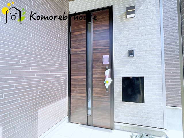 上尾市南　545番　新築一戸建て　ハートフルタウン　Aの玄関|26.5.7　撮影済み