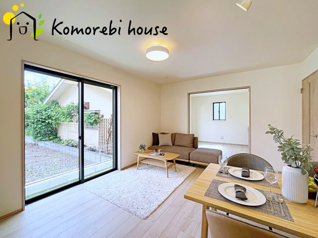 上尾市南　545番　新築一戸建て　ハートフルタウン　Aの居間・リビング|26.5.7　撮影済み