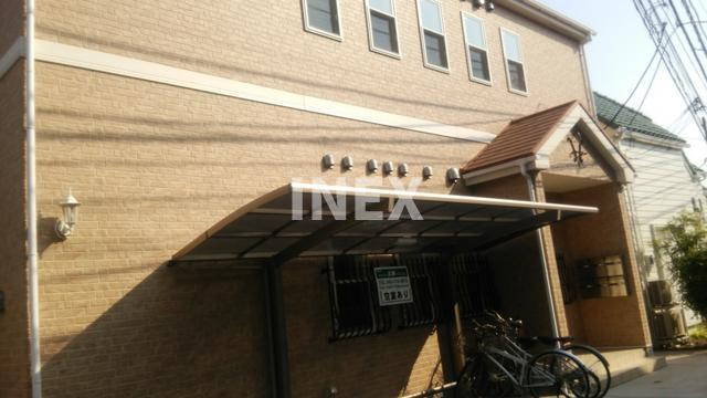 横浜市西区北軽井沢のアパートの外観