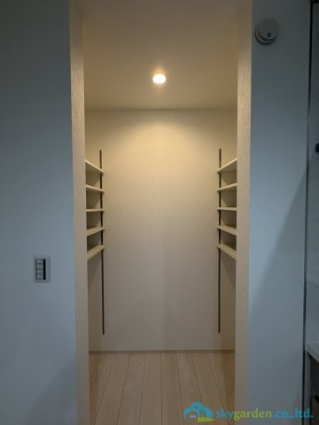 秦野市三屋第1　新築戸建　全2棟2号棟の収納