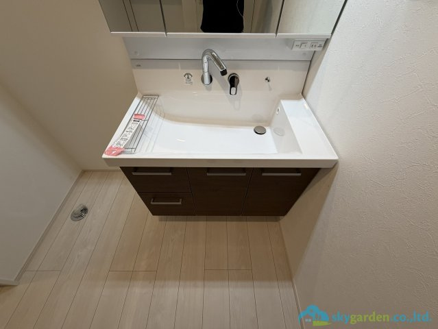 秦野市三屋第1　新築戸建　全2棟2号棟の独立洗面台