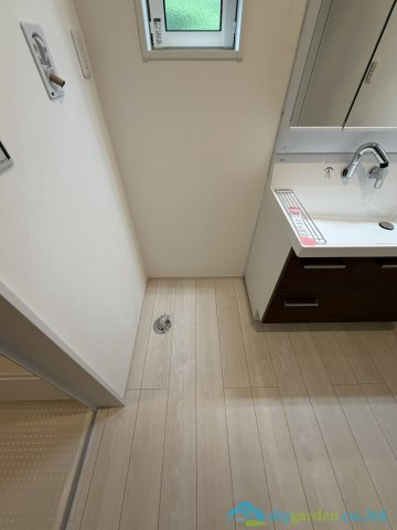 秦野市三屋第1　新築戸建　全2棟2号棟のランドリースペース